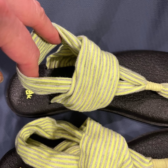 Sanuk Yoga Sling Sandals Sz 8 Chartreuse/Gray - Picture 5 of 9